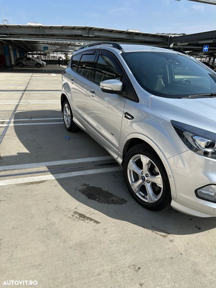 Ford Kuga 2.0 TDCi 4x4 Aut. ST-Line - 4