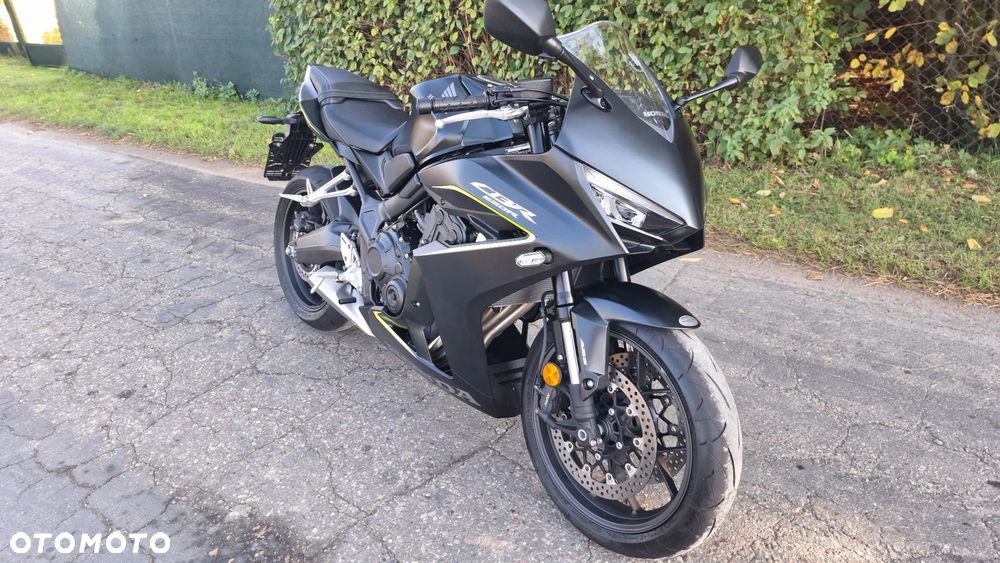 Honda CBR - 18
