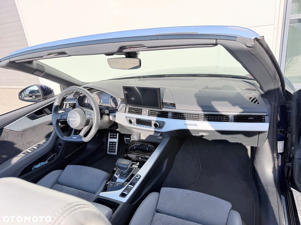 Audi A5 Cabrio 45 TFSI quattro S tronic S line - 16