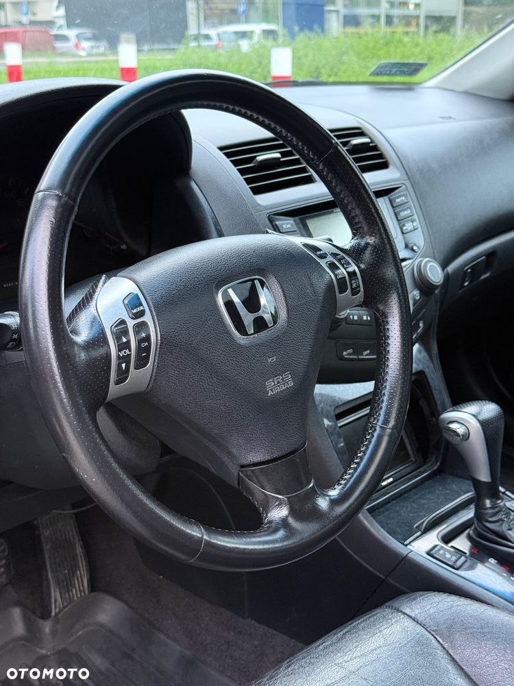Honda Accord 2.4 Executive - 24