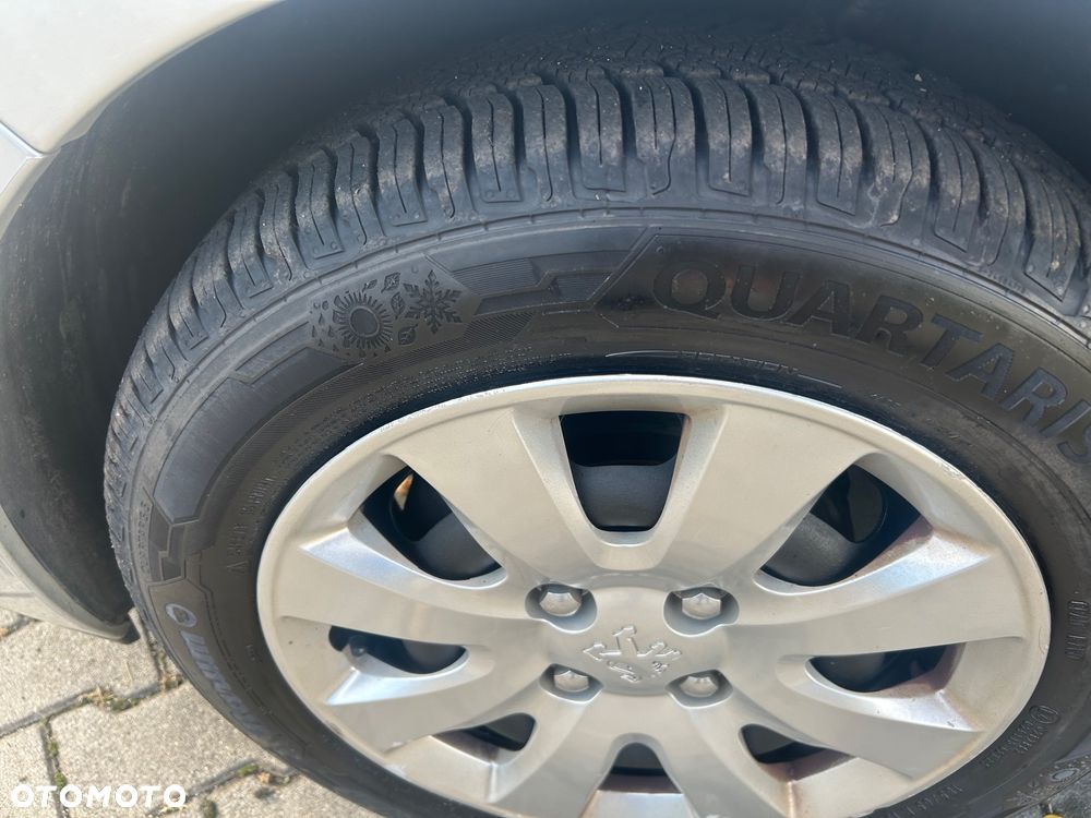 Peugeot 207 75 Millesim 200 - 32