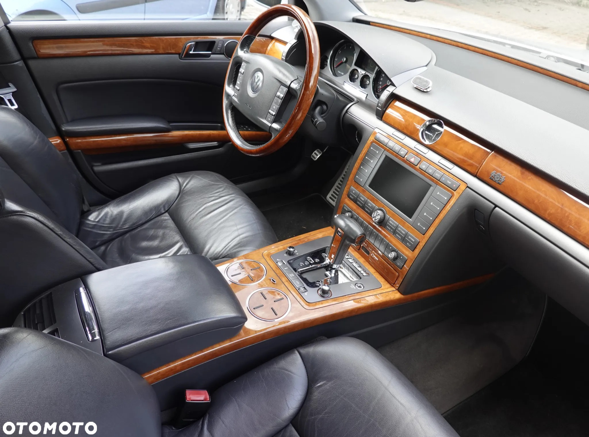 Volkswagen Phaeton 3.2 V6 Tiptr (5 os.) - 21