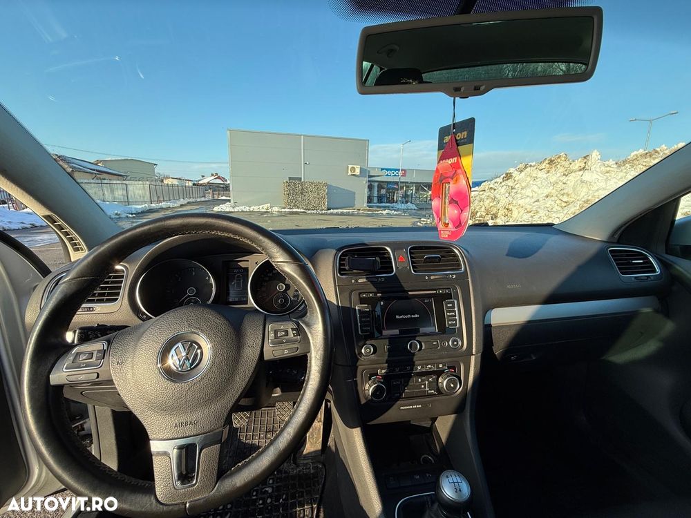 Volkswagen Golf - 9