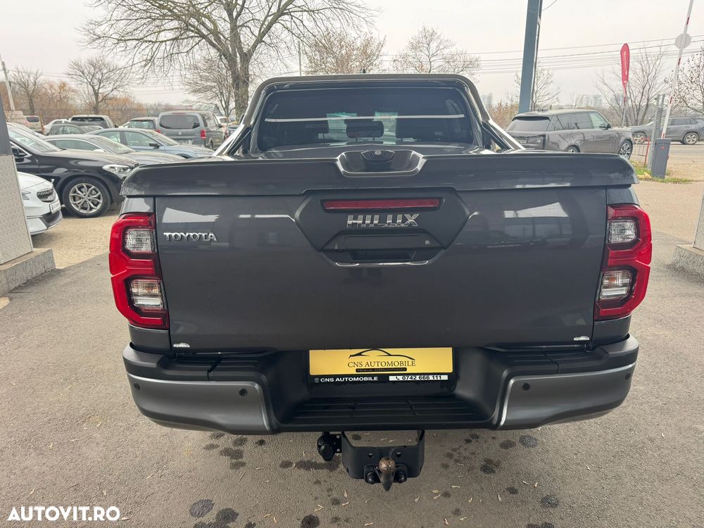 Toyota Hilux 4x4 Double Cab Autm. Invincible - 6