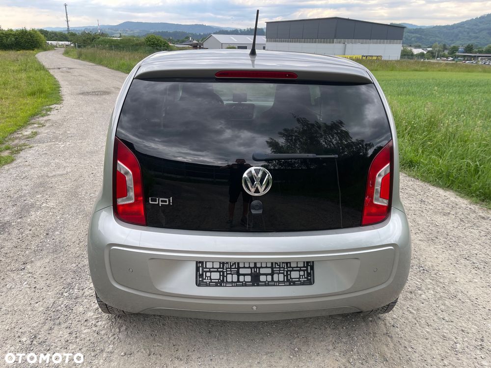 Volkswagen up! high - 7