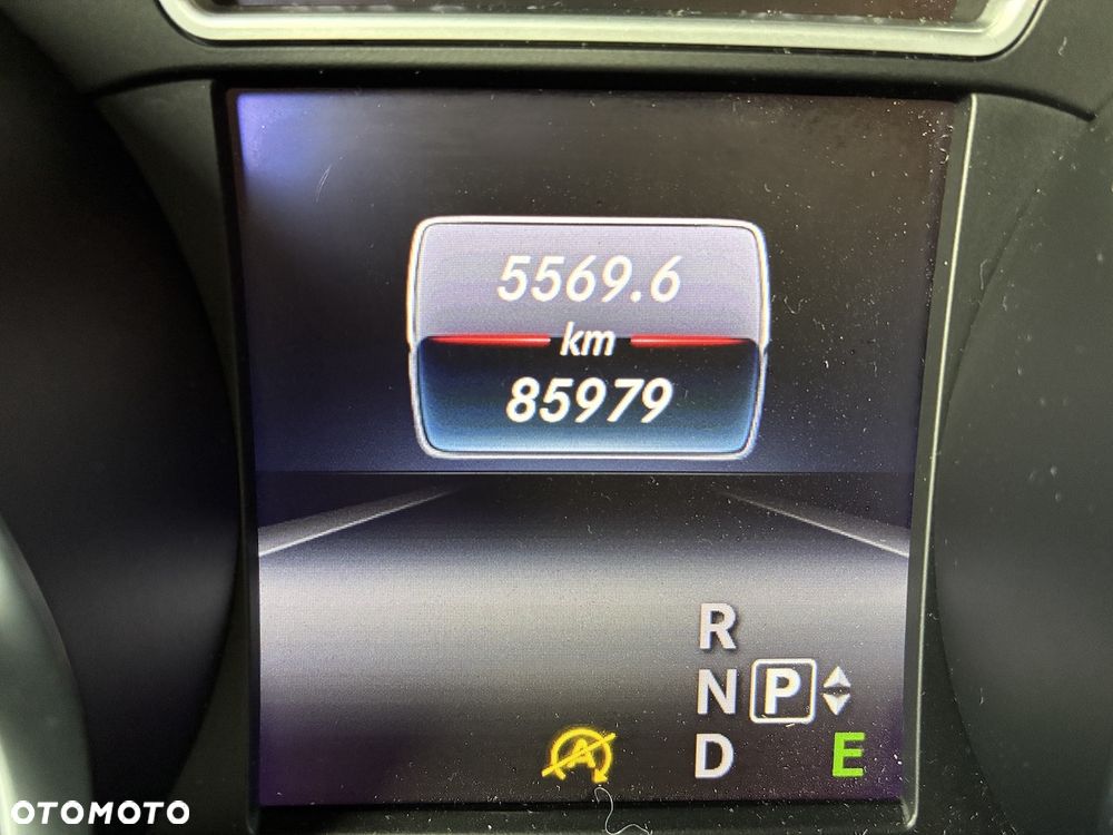 Mercedes-Benz GLA - 18