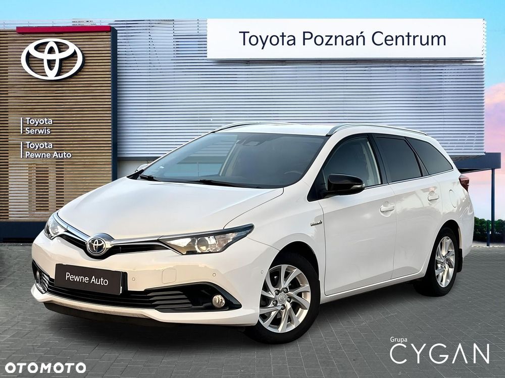 Toyota Auris Hybrid 135 Premium - 1
