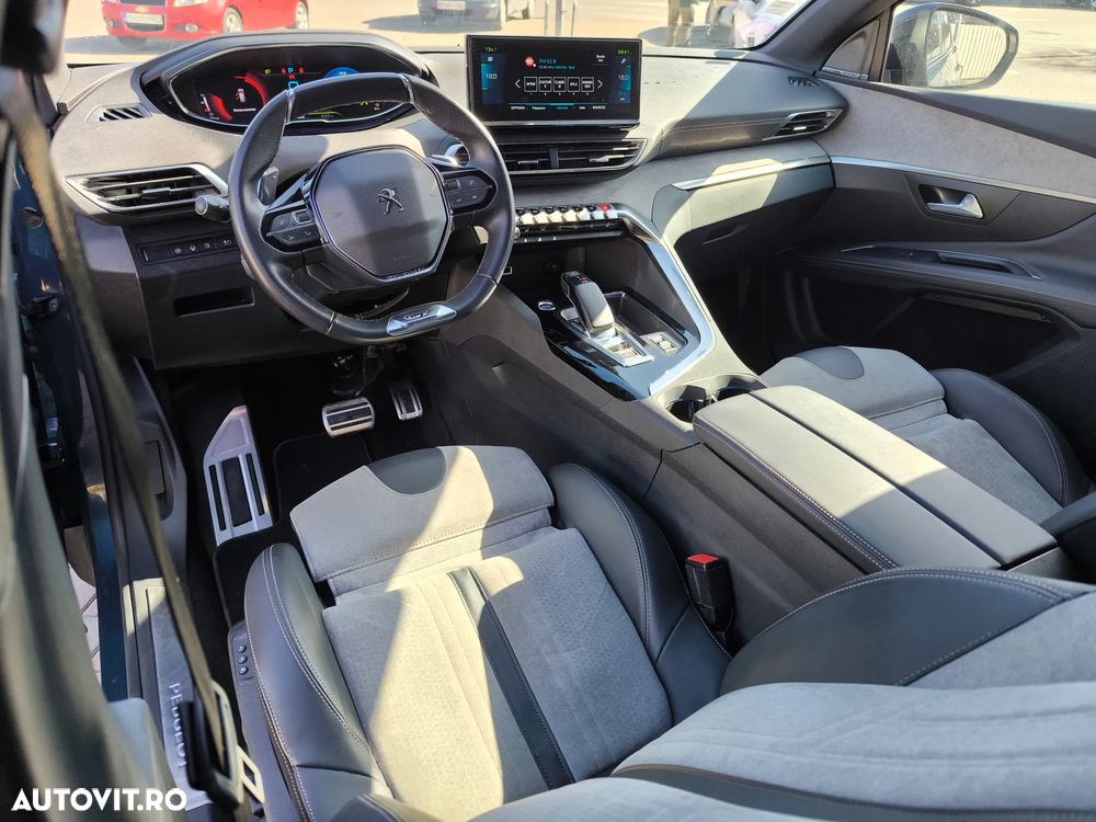 Peugeot 3008 225 e-EAT8 GT Pack - 4