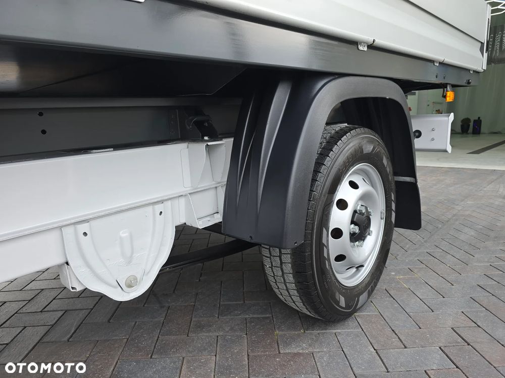 Fiat DUCATO MAXI 1435Kg Ładownoś 8-PALET 140KM SALON PL 50 Tyś Km SERWIS DO OSTANIEGO Km STAN JAK NOWY TEMPOMAT KLIMA RADION DOTYKOWE OPONY ZIMA LATO - 19