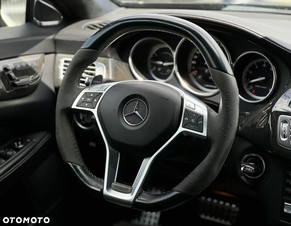 Mercedes-Benz CLS - 29