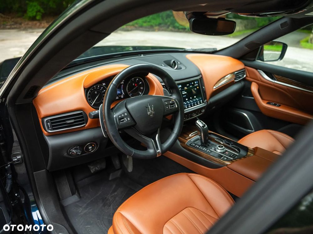 Maserati Levante - 27