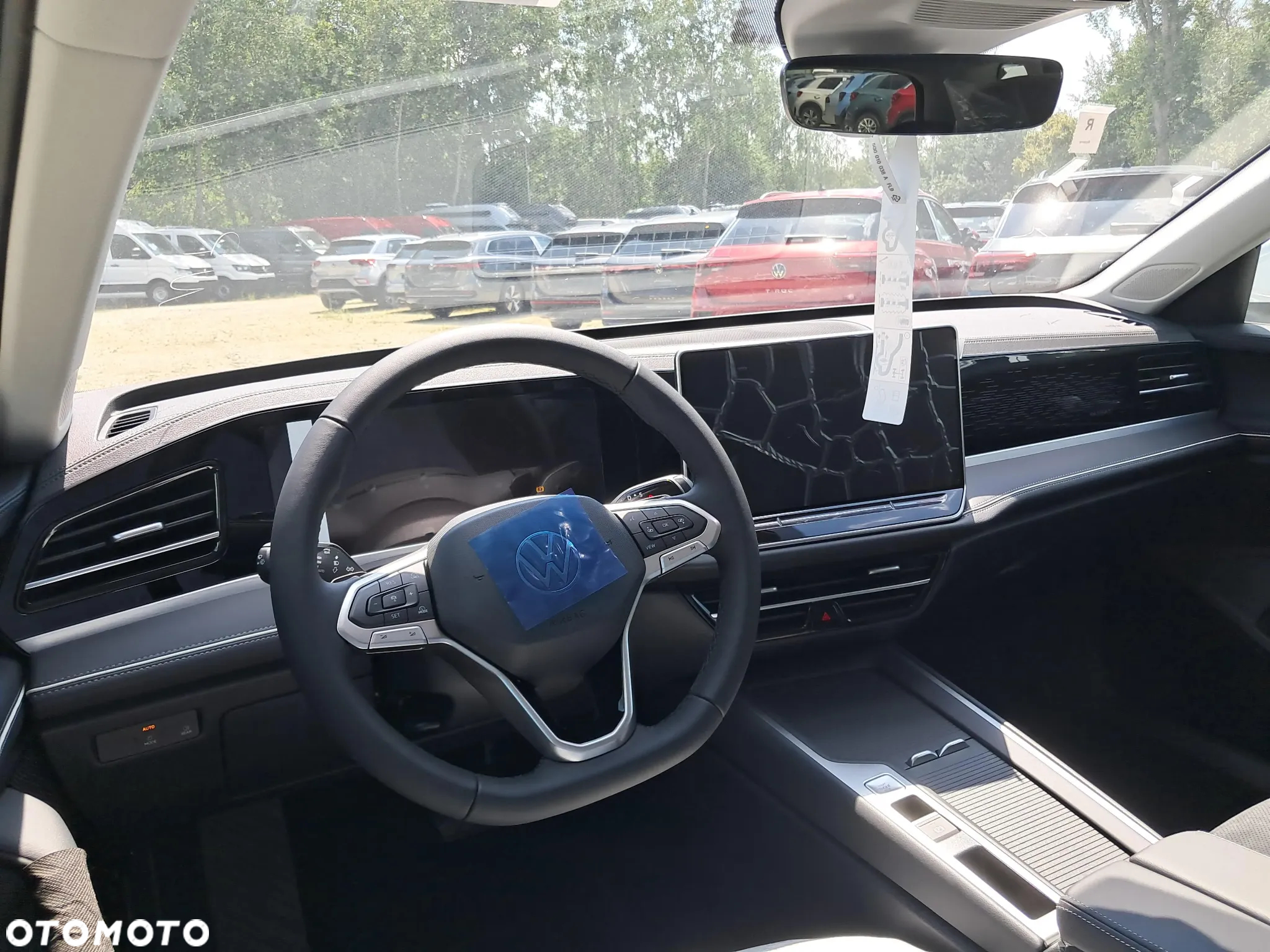 Volkswagen Passat 1.5 TSI ACT mHEV Business Plus DSG - 13