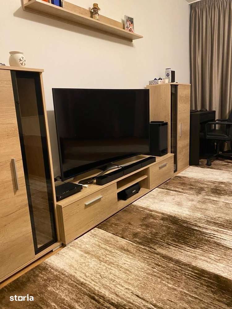 Apartament 3 camere aproape de mall Plaza ,parc si metrou! — fotografia 1
