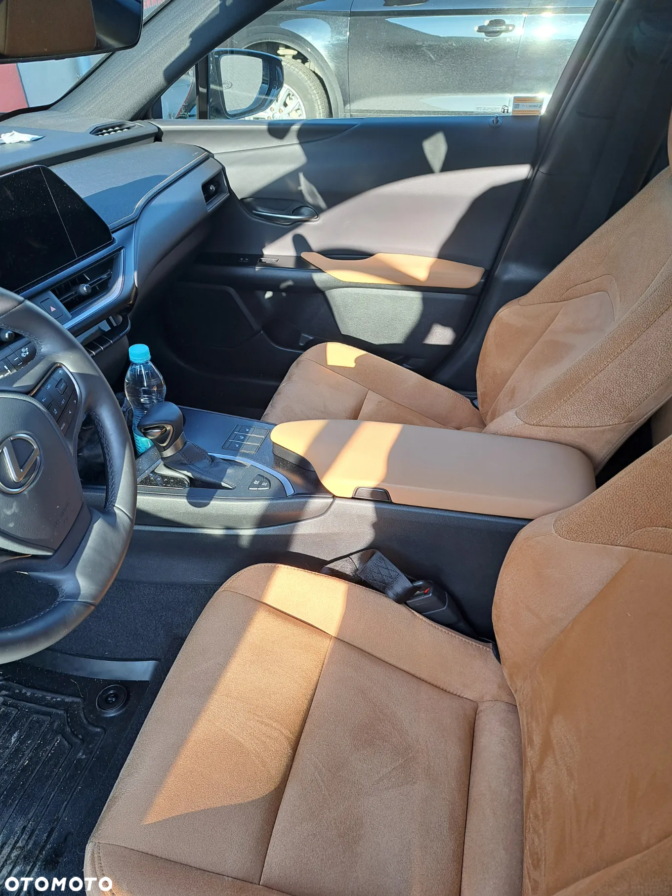 Lexus UX 250h GPF Elegance 2WD - 7