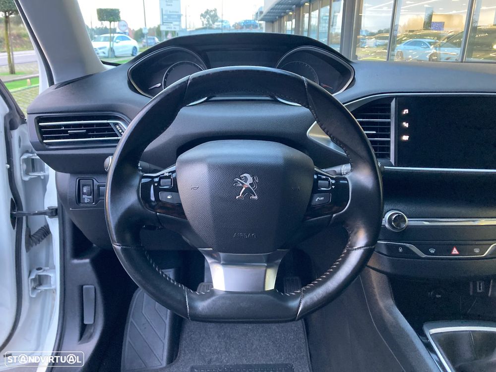 Peugeot 308 SW BlueHDi 130 Stop & Start Style - 11