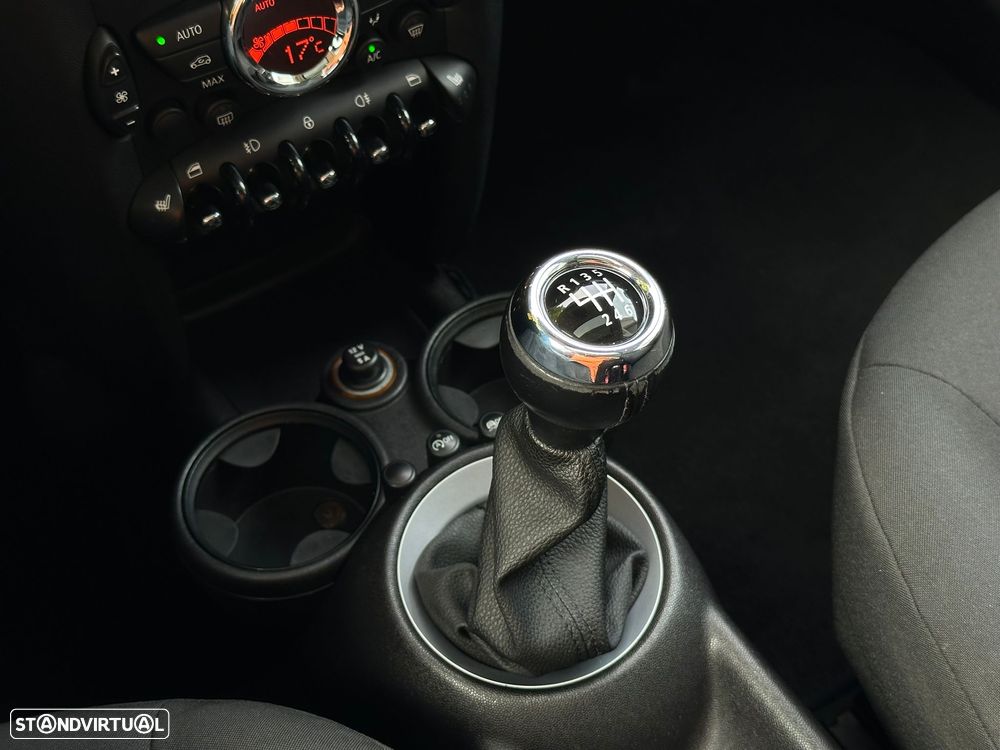 MINI 3 Portas One D - 31