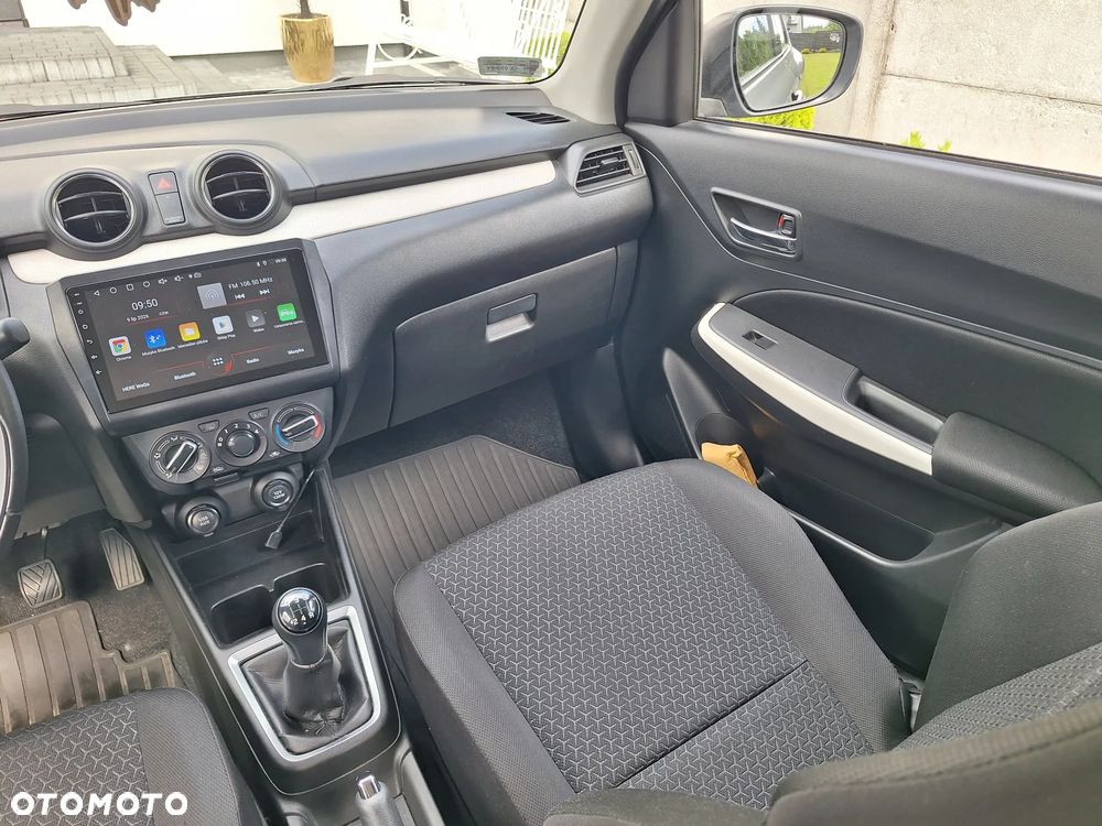 Suzuki Swift 1.2 Premium Plus - 22