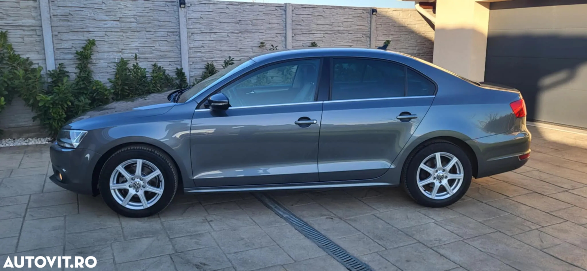 Volkswagen Jetta - 15