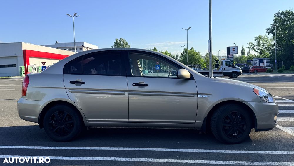 Hyundai Accent MC 1.4 DOHC GL STD - 5