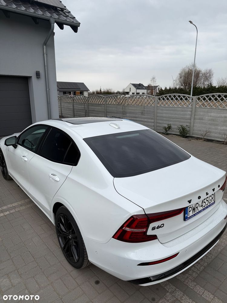 Volvo S60 T8 Recharge AWD Plus Dark - 3