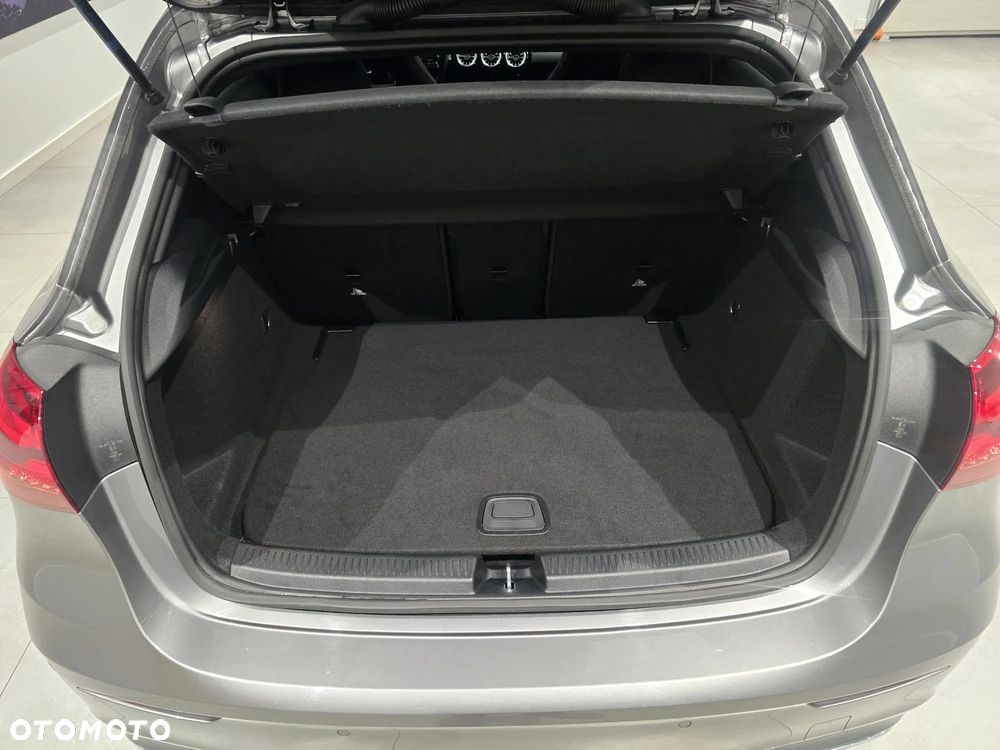 Mercedes-Benz Klasa A 200 AMG Line 7G-DCT - 8