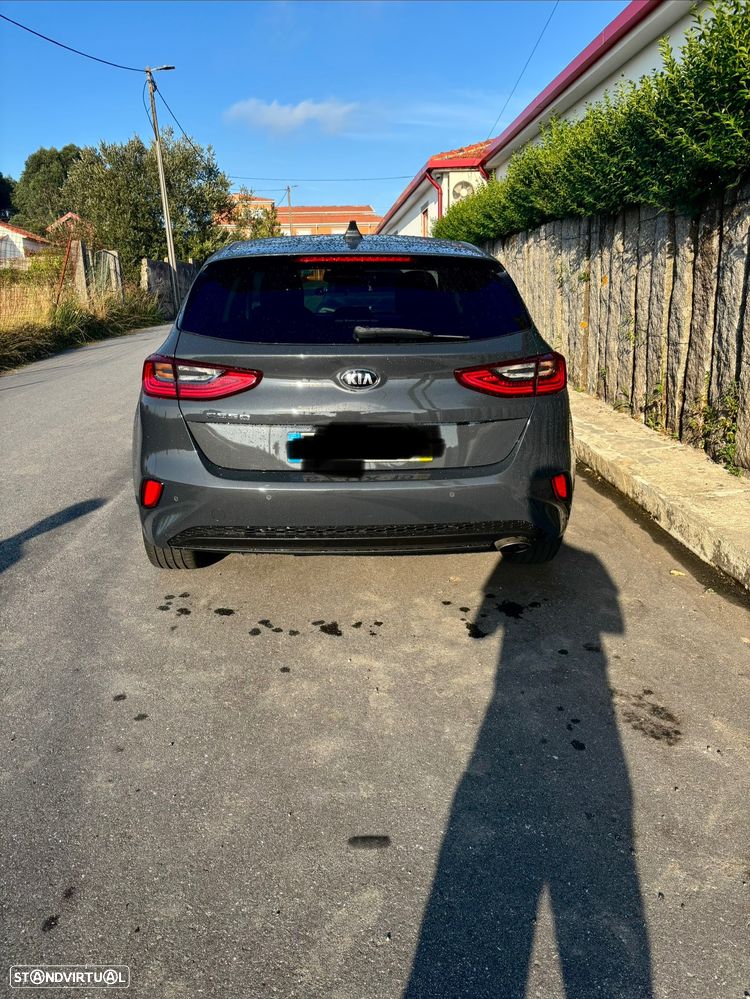 Kia Ceed - 4
