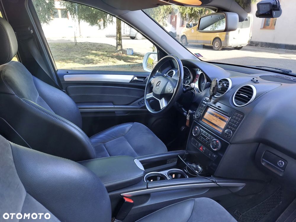 Mercedes-Benz ML 300 CDI 4-Matic - 11