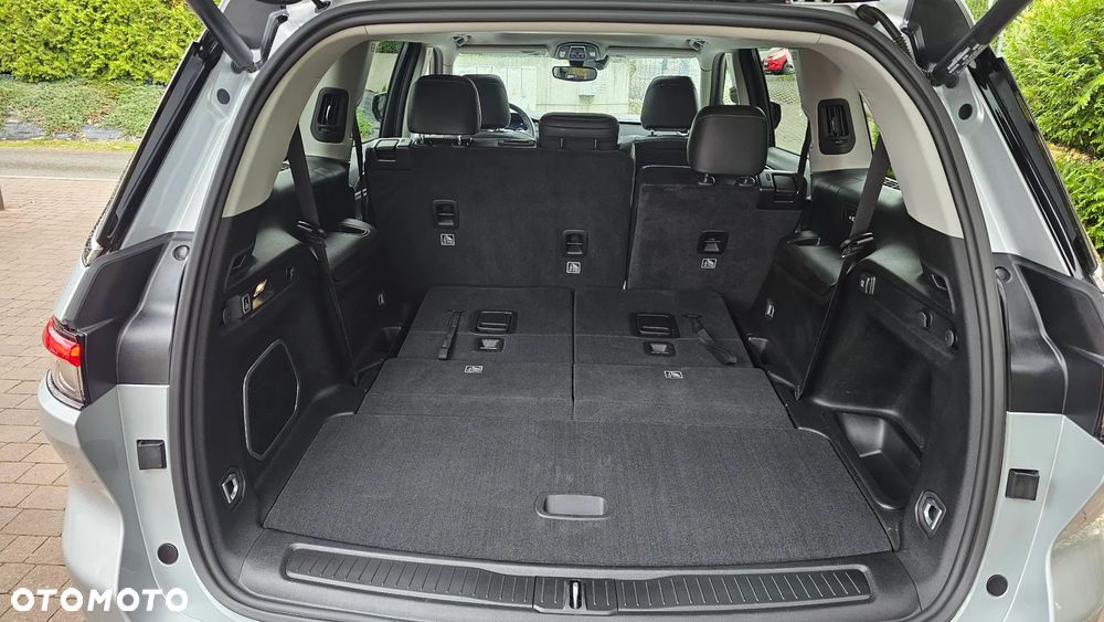 Jeep Grand Cherokee - 35