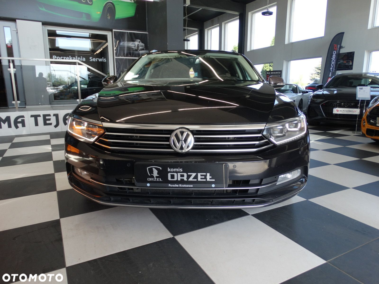Volkswagen Passat - 2