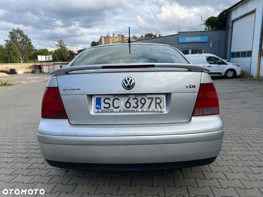 Volkswagen Bora - 10