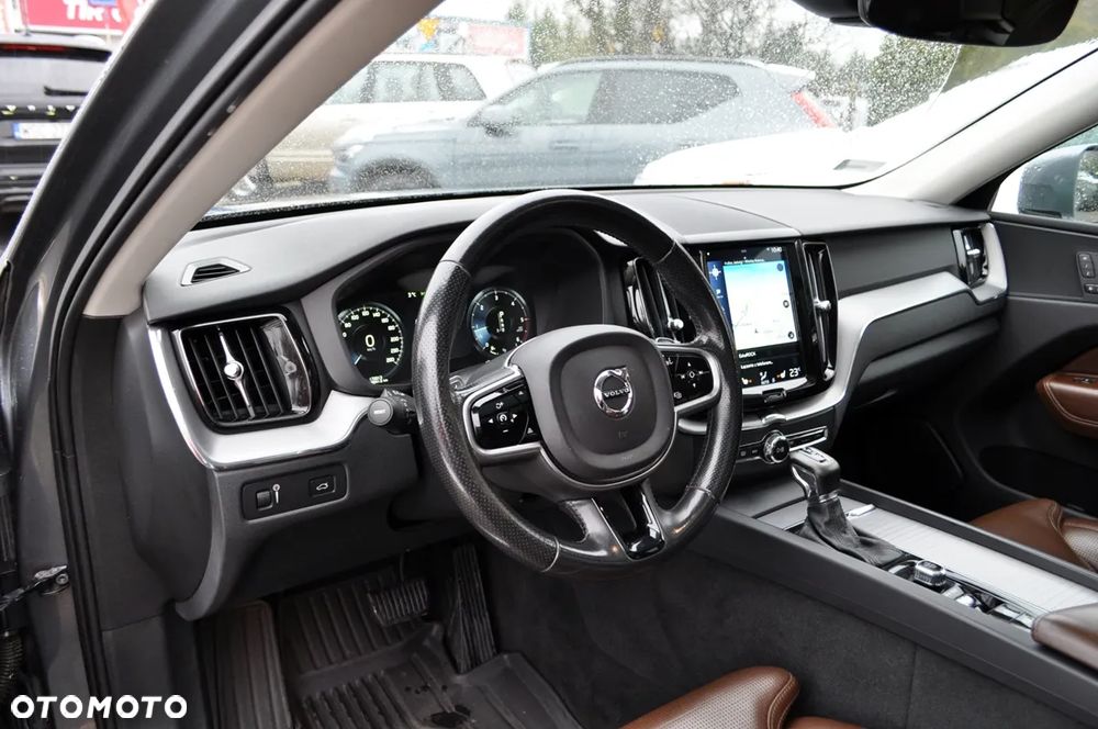 Volvo XC 60 D5 AWD Inscription - 16