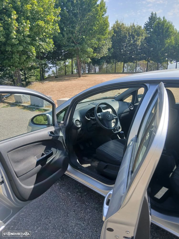 Opel Corsa 1.3 CDTI - 11