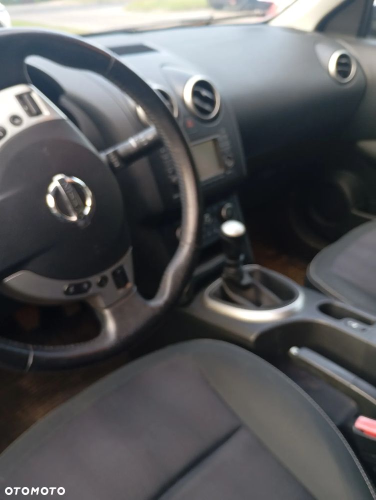 Nissan Qashqai - 4