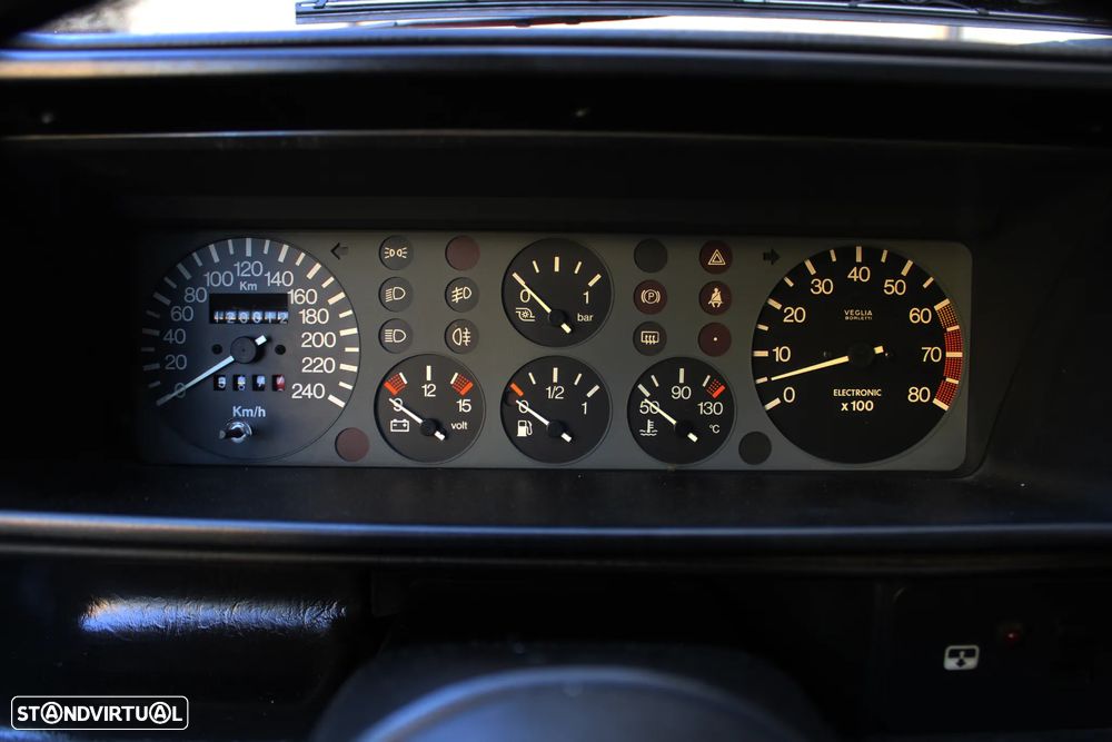 Lancia Delta 1.6 HF Turbo - 34