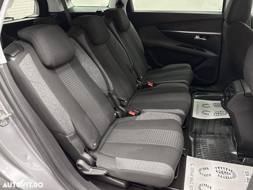 Peugeot 5008 PureTech 130 Stop & Start Active Business-Paket - 17