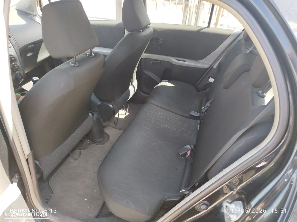 Toyota Yaris 1.0 VVT-i AC Manual - 6
