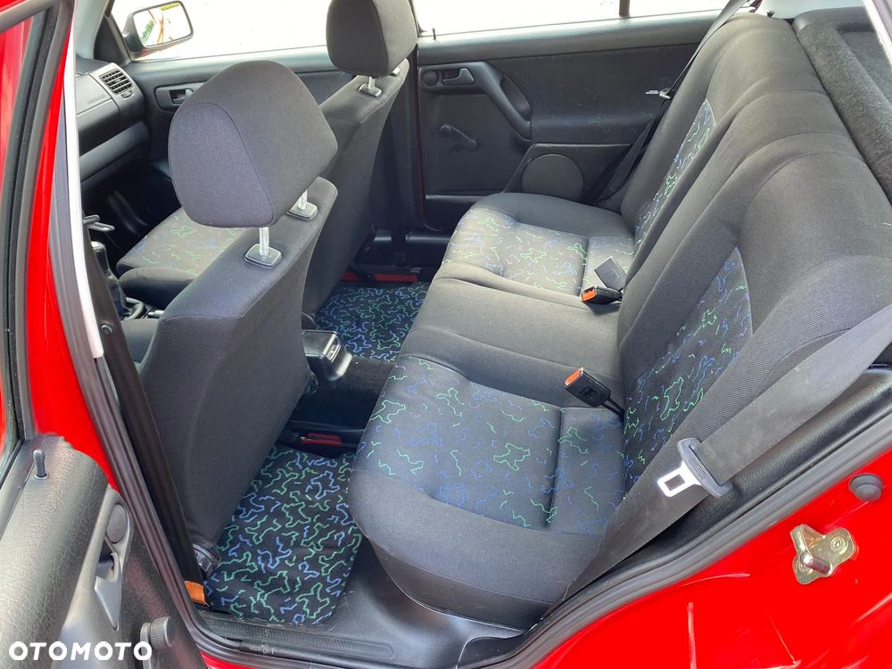 Volkswagen Golf - 21
