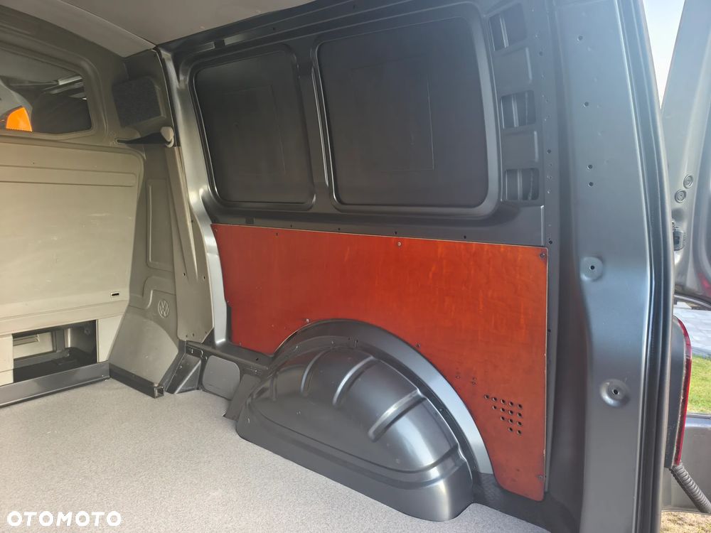Volkswagen Transporter - 37