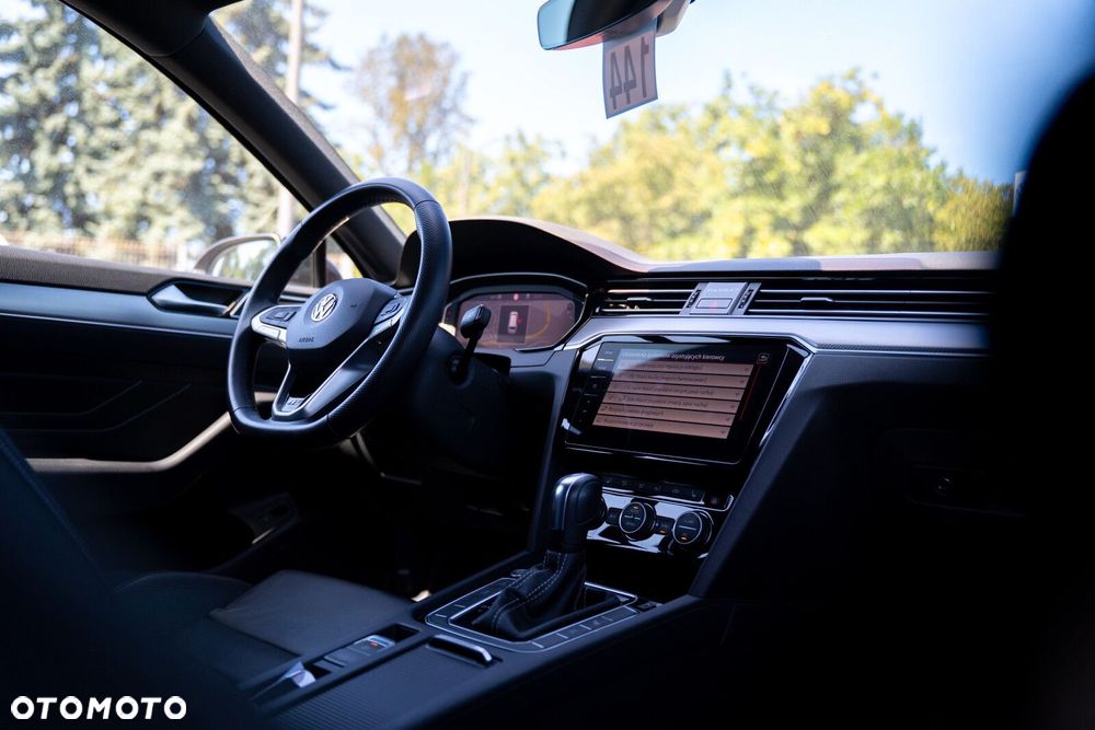 Volkswagen Passat 2.0 TSI 4Mot R-Line Edition DSG - 20