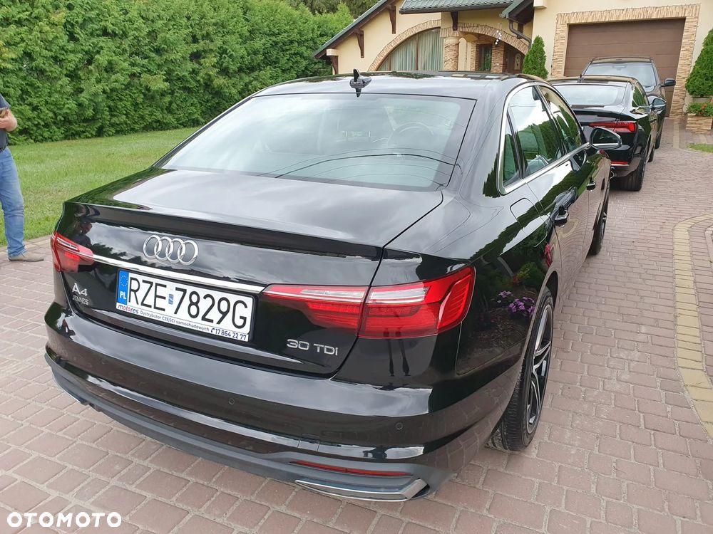 Audi A4 Limousine - 6