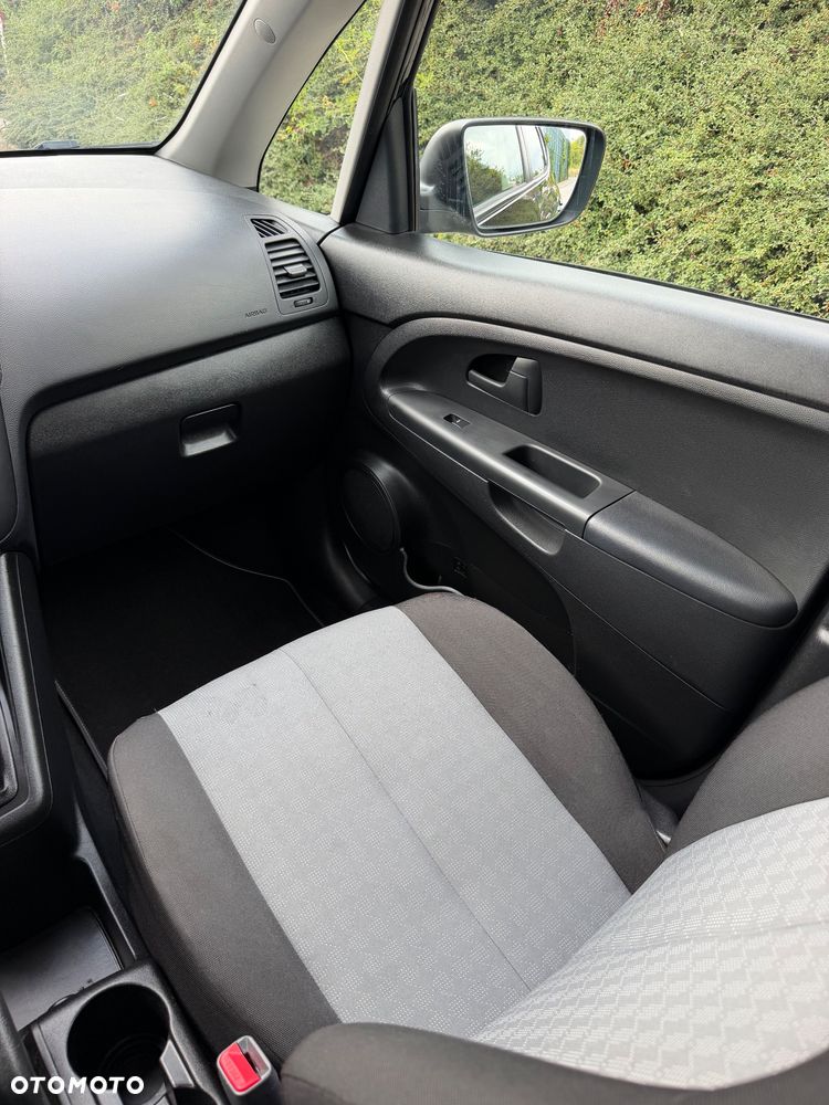 Kia Venga 1.4 Business Line - 15