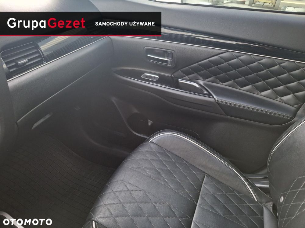 Mitsubishi Outlander - 18