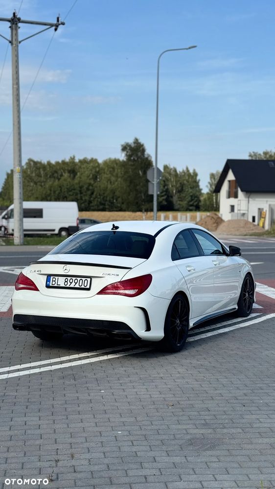 Mercedes-Benz CLA 45 AMG 4-Matic - 3