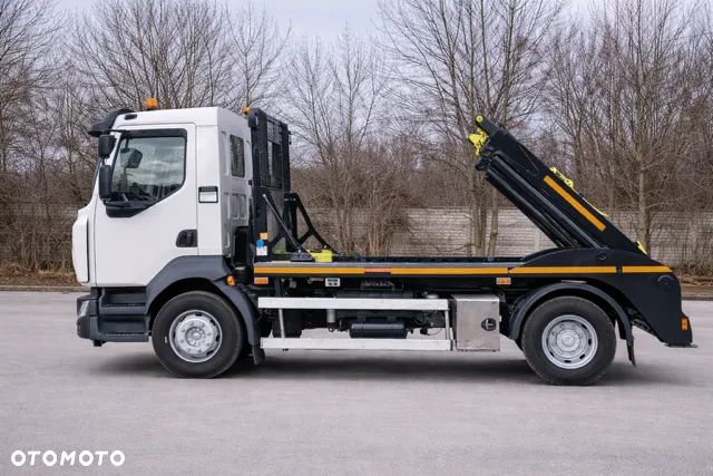 Renault Bramowiec Euro 6 - 6