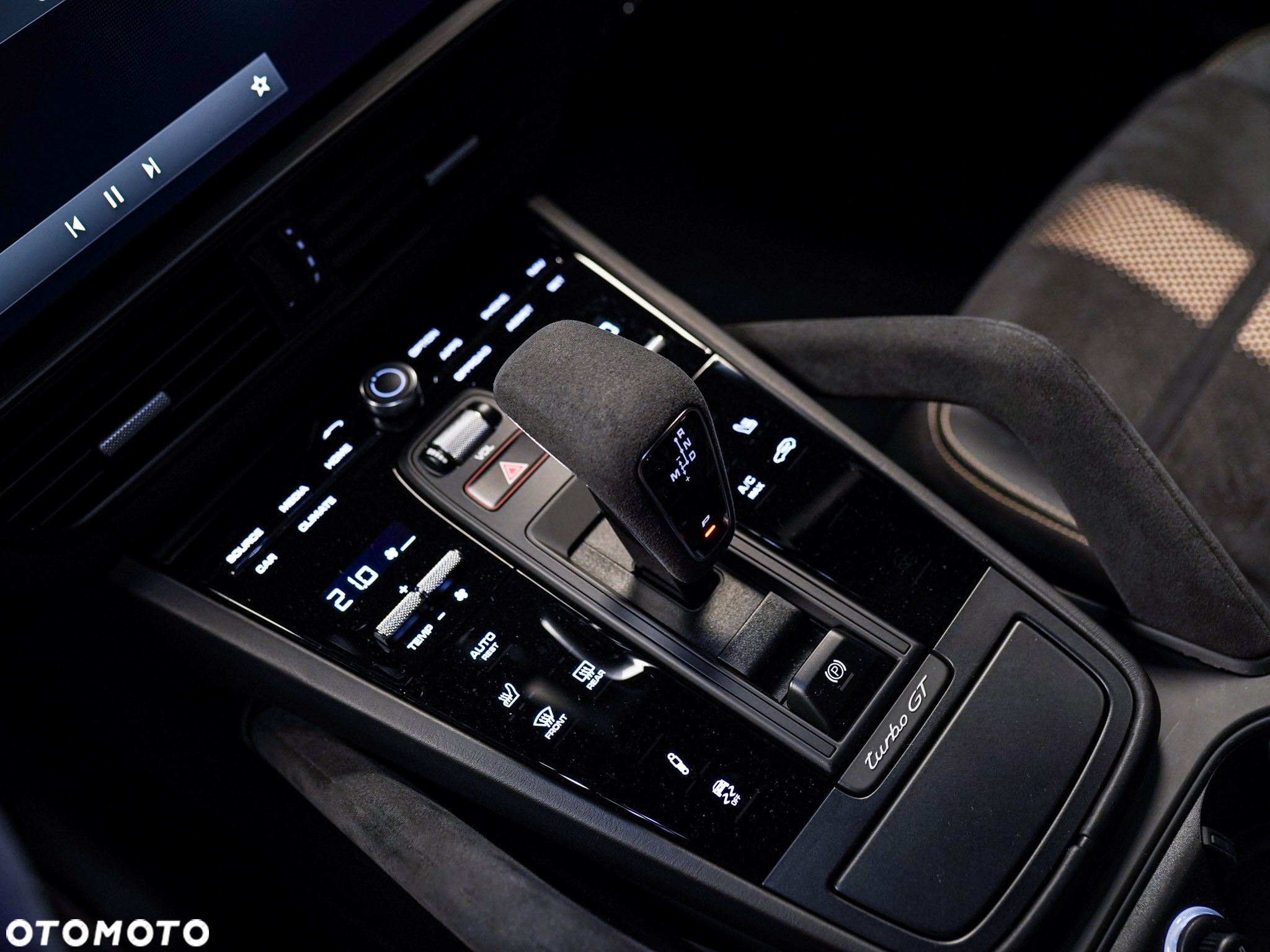 Porsche Cayenne Turbo GT - 34