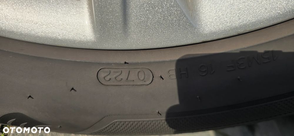 Ford Kuga 1.5 EcoBoost 2x4 Titanium - 27