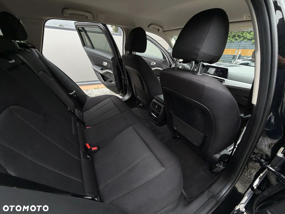 BMW Seria 3 320d Advantage - 17
