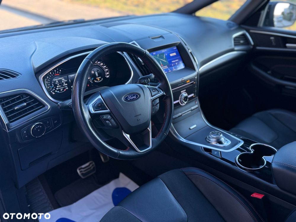 Ford S-Max 2.0 EcoBlue Twin-Turbo ST-Line - 24