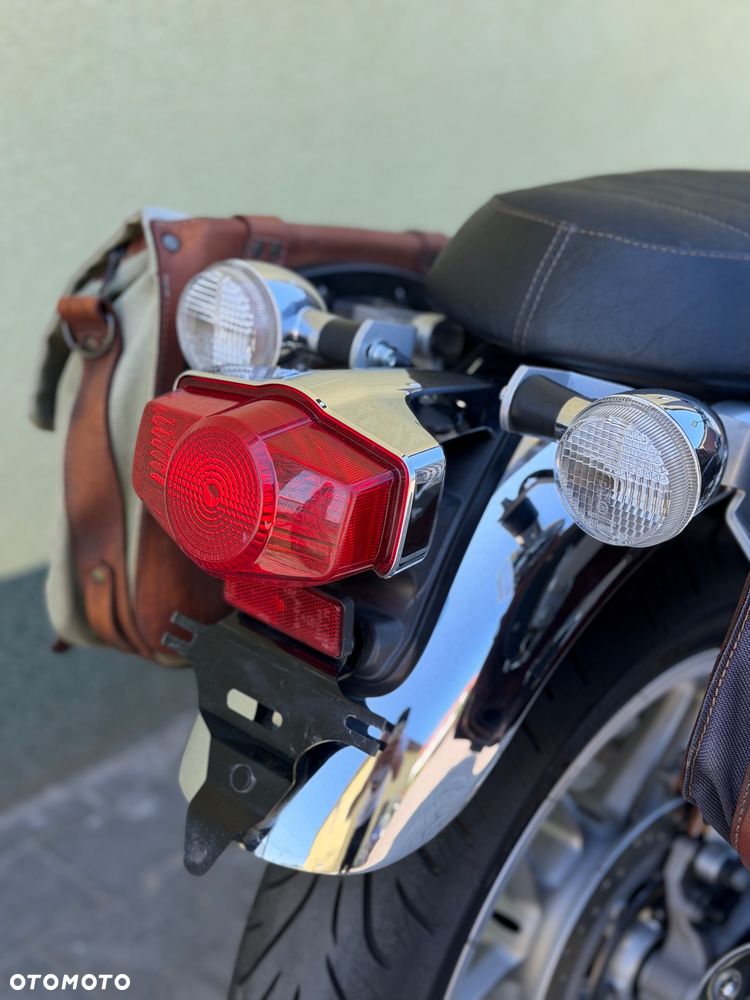 Honda CB - 12