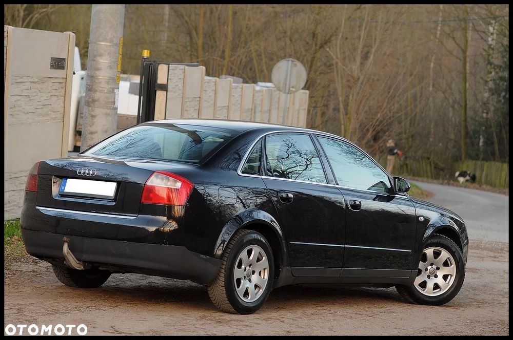 Audi A4 Limousine - 3